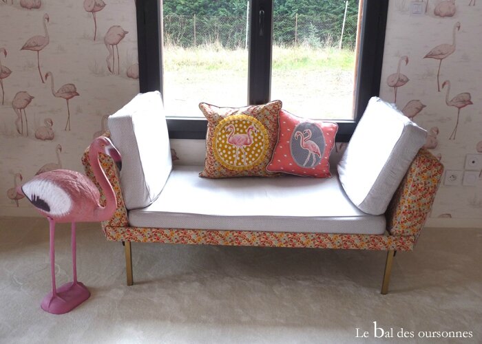 101 Blog Daybed Vintage Liberty Flamant rose coussin 2