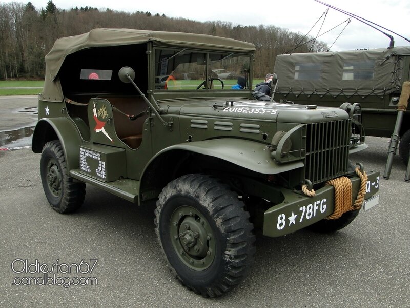 dodge-wc56-command-car-1942-01