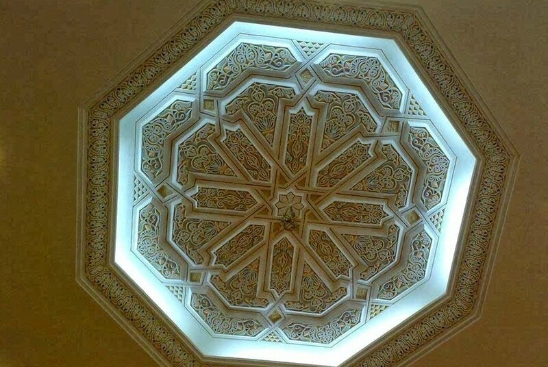 plafond en plâtre genre Tunisien style lumineux