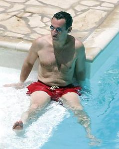 Sarkozy_piscine