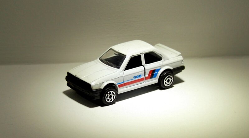 Bmw 325 I (Majorette) 01