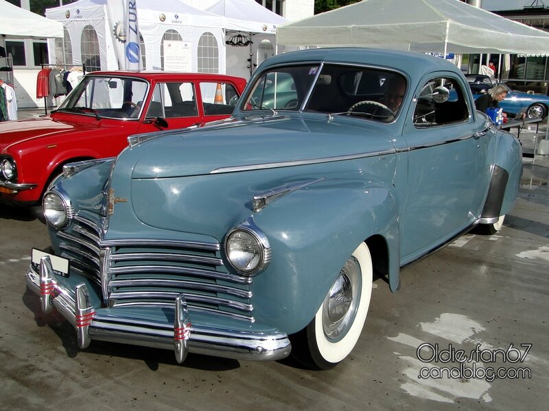 chrysler-royal-business-coupe-1941-01