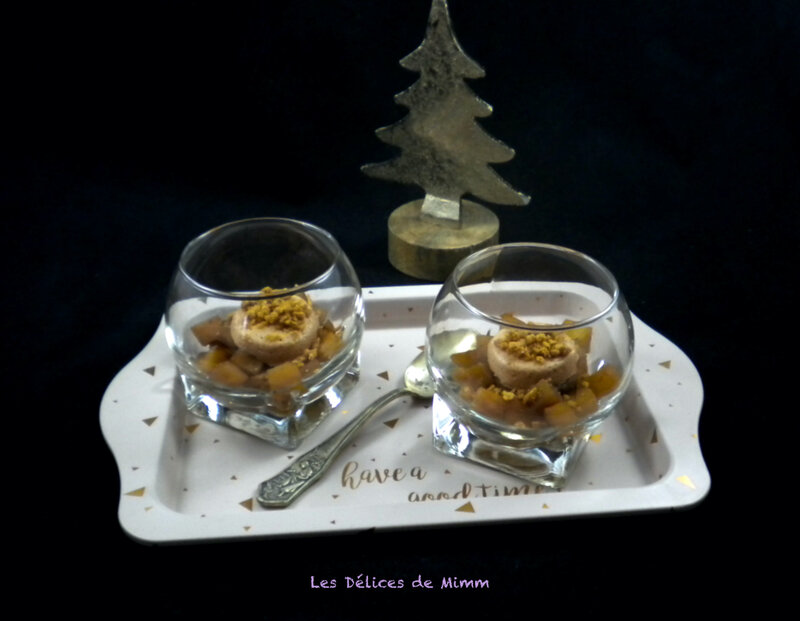 Verrine de foie gras aux pommes caramélisées et aux spéculoos 4