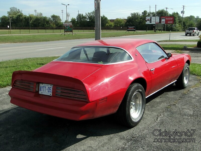 pontiac-firebird-1977-1978-2
