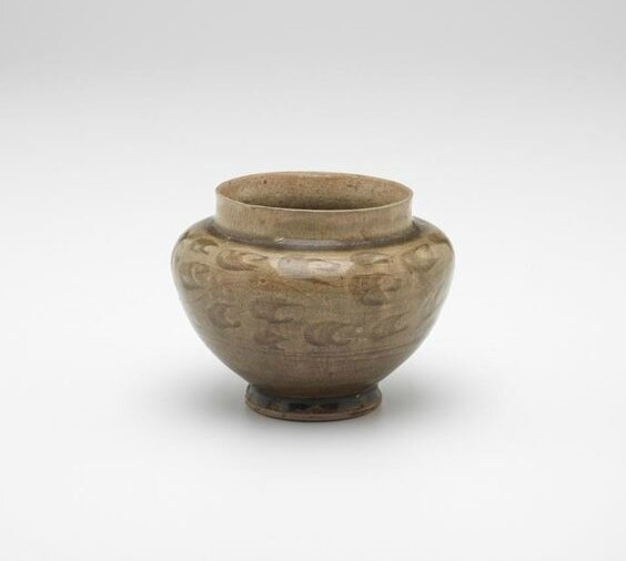 Jar with incised decoration, Vietnam, 14th century-15th century