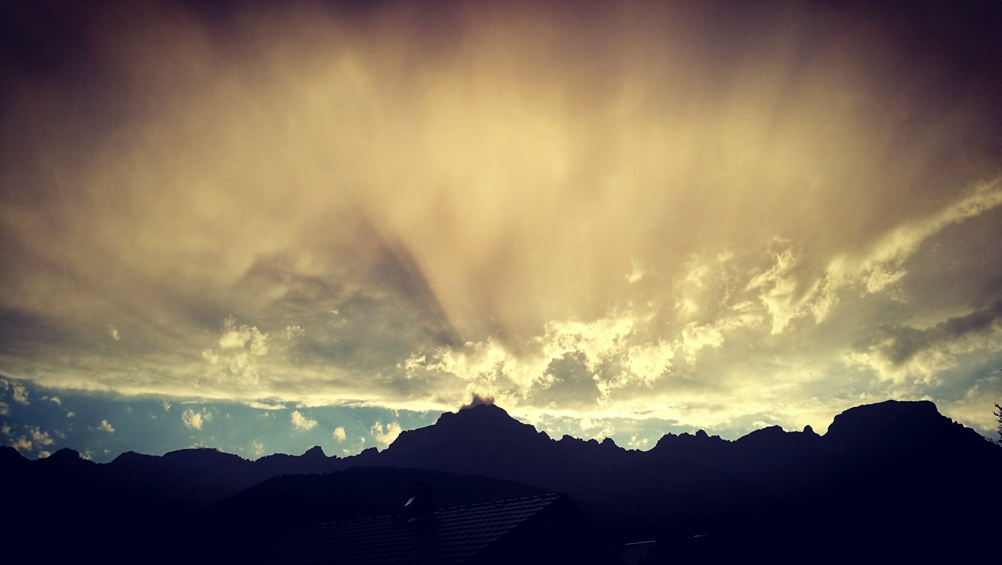 Sallanches, crètes des Aaravis, orage (74)