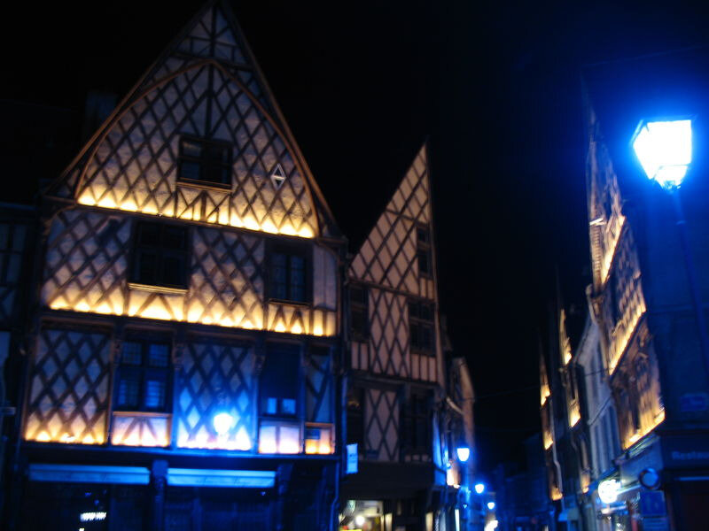Bourges, by night (18)