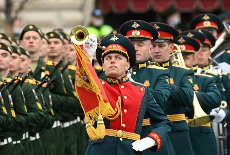 thousands-of-soldiers-and-veterans-were-on-red-AFP_99L49W