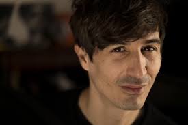 http://www.livreshebdo.fr/sites/default/files/styles/article_principal/public/2022-06/David%20Lopez%2C%20%22Vivance%22%20%28Seuil%29%C2%A0%3A%20Cueillir%20le%20jour0.jpg?itok=CtfCHQEa