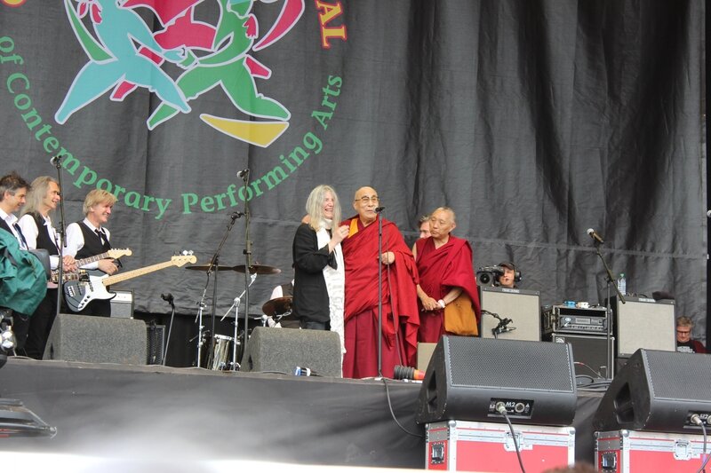 Dalaï-Lama Patti Smith Glastonbury festival 2015 Pyramid Stage