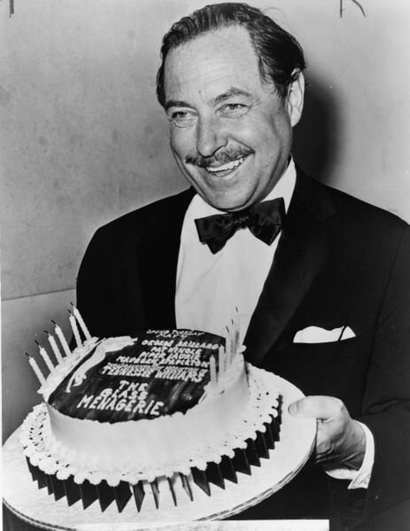 TENNESSEE WILLIAMS, 1983