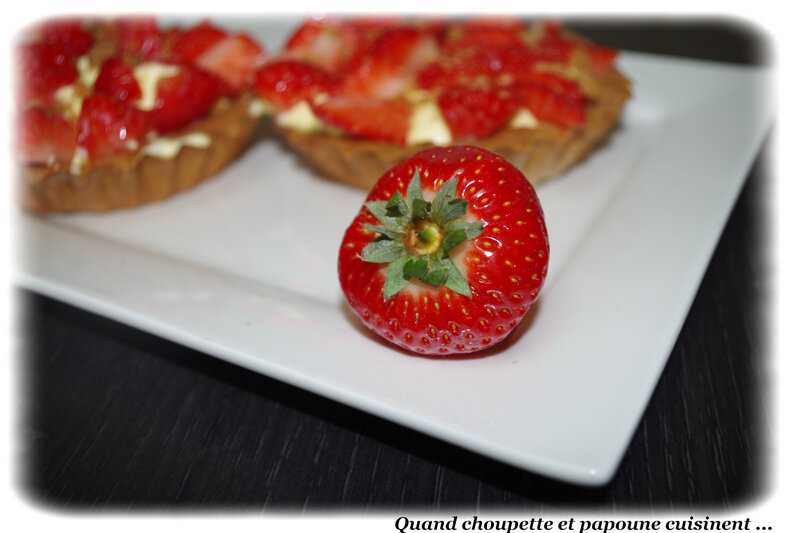 tartelettes aux fraises et crème au safran-6933