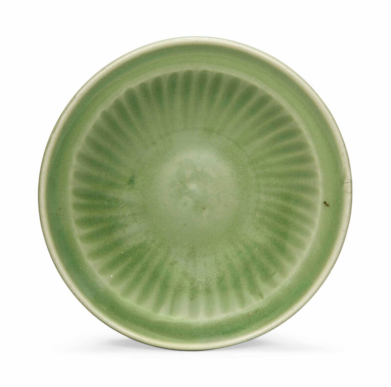 Asmall Longquan celadon dish Ming dynasty (1368-1644)