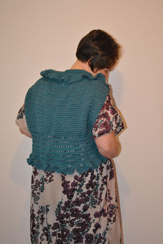 robe_fleurs__gilet_crochet