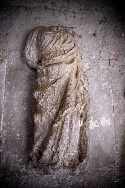 Tombeau d'Aénor de Chatellerault mère d'Aliénor d'Aquitaine Abbaye saint-vincent Nieul sur l'Autise (6)