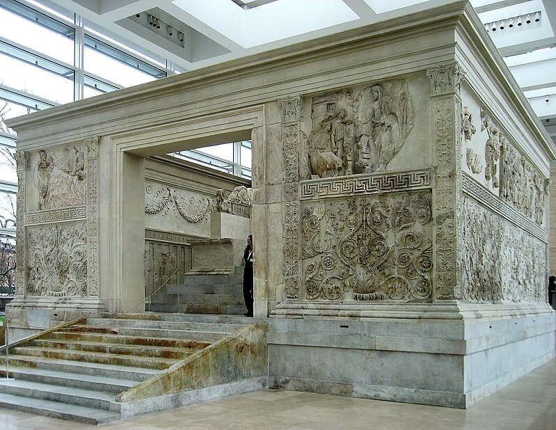 800px-Ara_Pacis_Rom