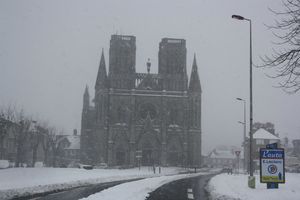 Avranches église Notre-Dame des Champs neige 12 mars 2013