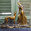 Sculpture <b>Art</b> <b>Déco</b> Dame au Lévrier par Salvatore Mélani 