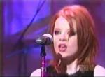 1996-07-11-David_Letterman-stupid_girl-cap29