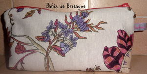 Trousse_maquillage_tissu_ameublement_fleur_violette