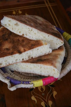 Matlouh pain à la semaoule