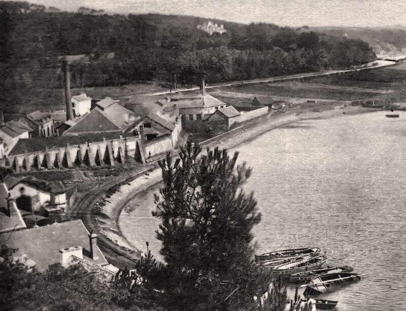 Ch37 - L'usine du Stum à Audierne en 1905
