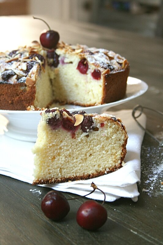Gâteau aux cerises, amandes et huile d'olive