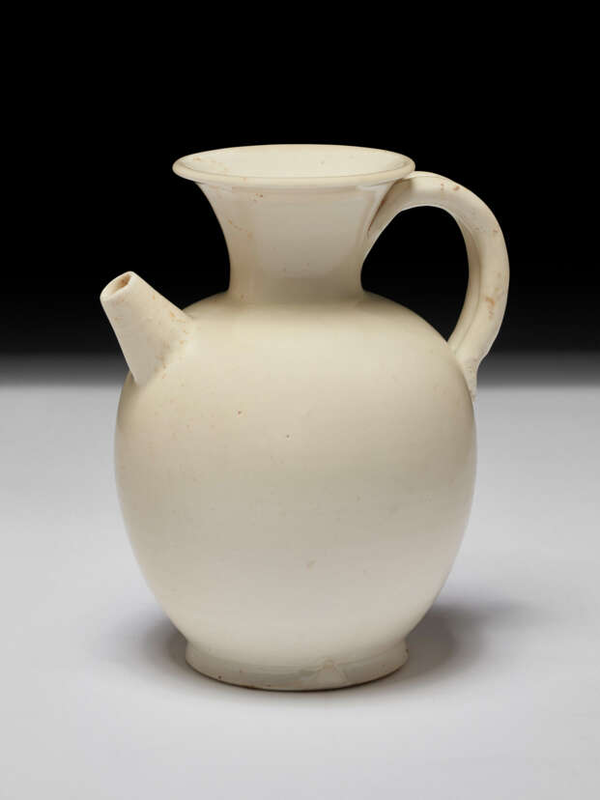 A small white-glazed ewer, Tang dynasty-Five Dynasties (618-960)