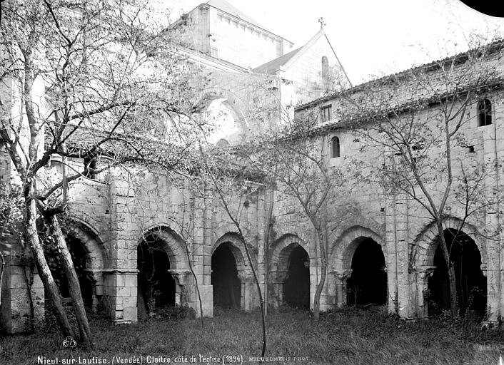 1894, l’abbaye de Nieul sur l’Autize est désertée (7)