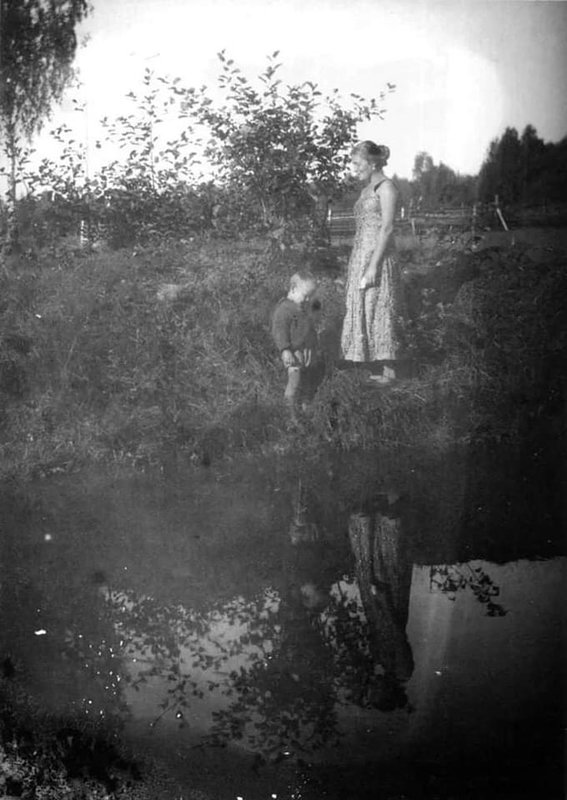Andrei Tarkovsky et sa mère Maria Vishnyakov 1936