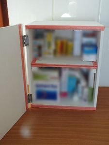Pas à pas stephaniebricole - ARMOIRE A PHARMACIE étape 9