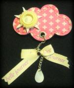 Broche nuage rose