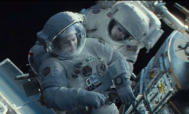 Sandra_Bullock_and_George_Clooney_defy_Gravity_in_paralysing_new_trailer