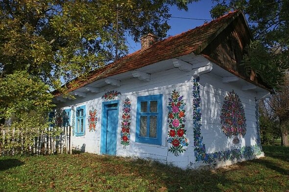 zalipie-romantique-artistique-villages-fleurs-pologne-07