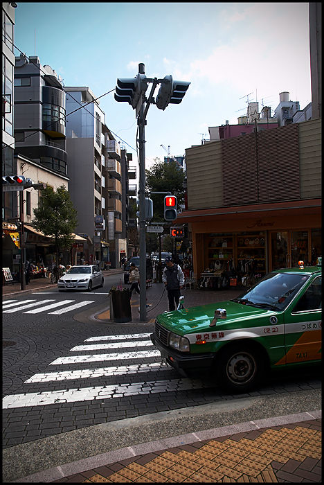 51-Roppongi-coin-de-rue