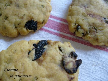sables_parmesan_olives_romarin