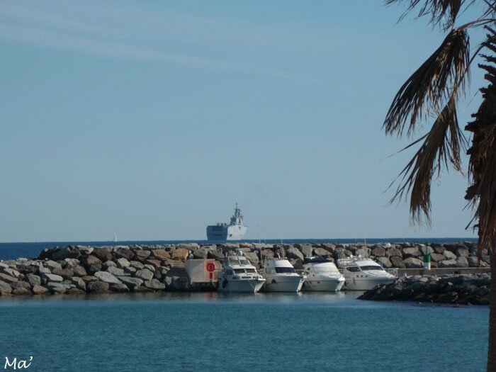 141023_porte_avions