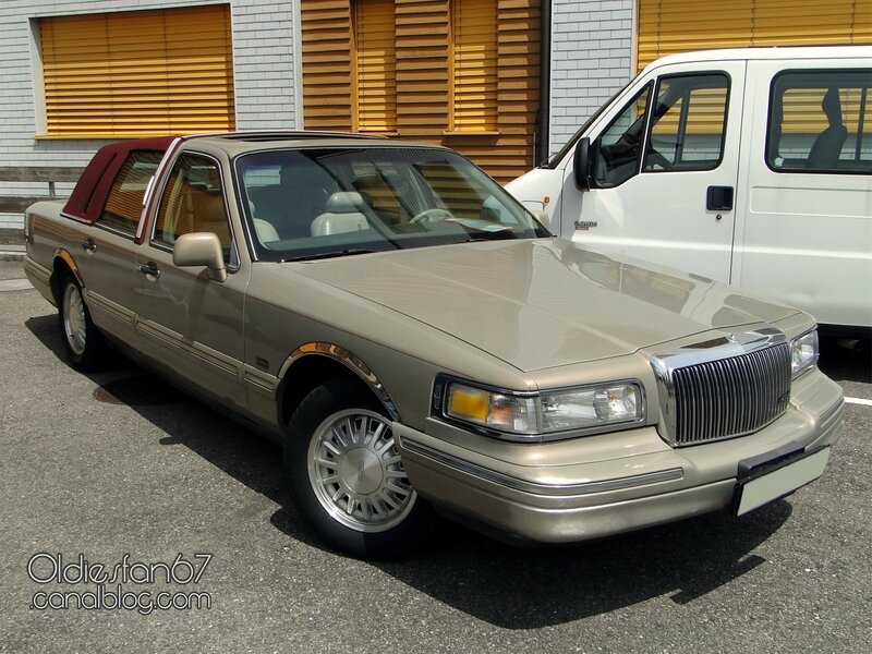 lincoln-town-car-cypress-edition-1996-01
