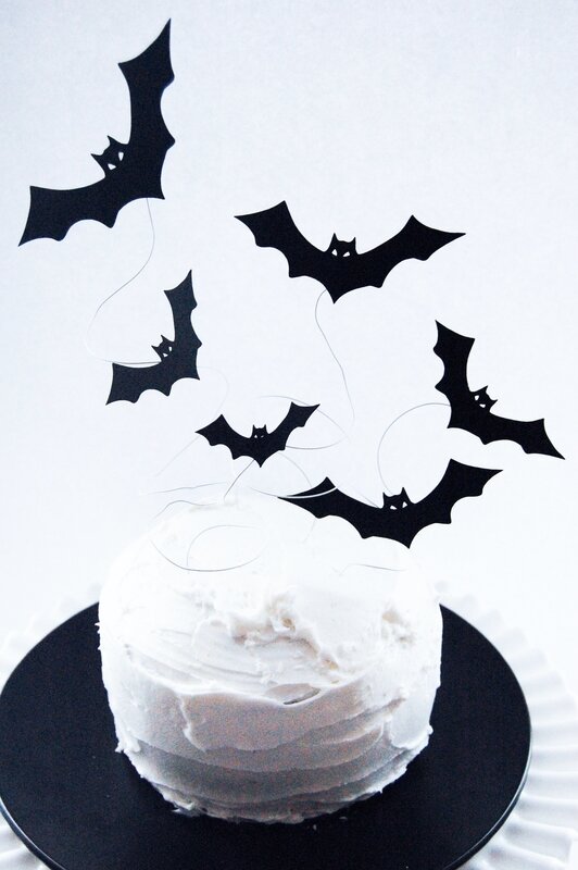 bat_cake_topper