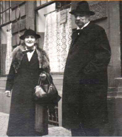 1935 Le docteur Schweitzer et sa femme, Hélène Bresslau
