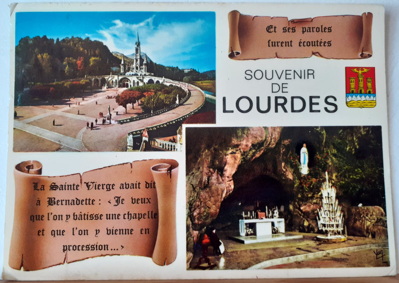 0 65 Lourdes - écrite et timbrée 1970