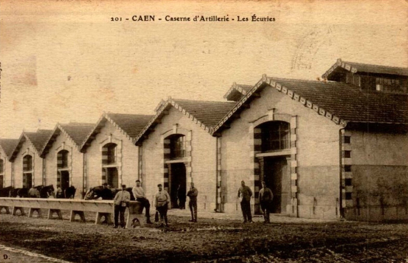 04 Caen, Quartier Claude Decaen, les écuries