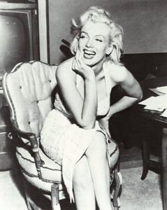 marilyn_monroe_les_hommes_preferent_les_blondes