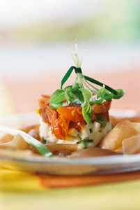 taartje_van_geitenkaas_met_zongedroogde_tomaten_2_