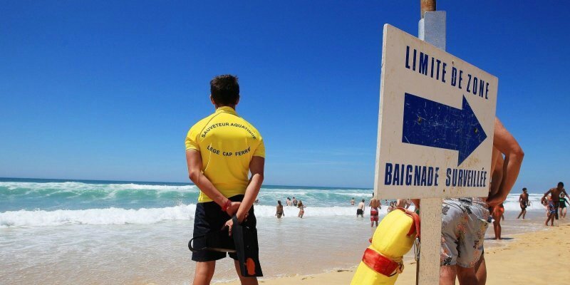Sécurité des plages moins de baigneurs peu de noyés