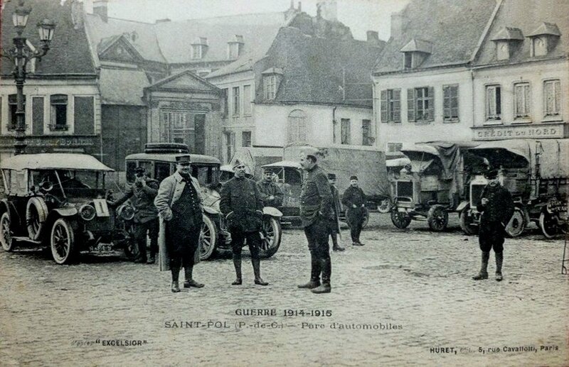 CPA Saint-Pol Miltaires et autos R