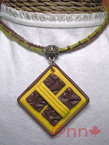 Collier_FIMO_chocolat_tournesol_3_rangs_rocaille