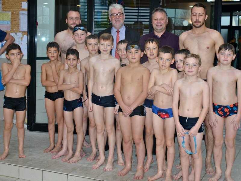 US BHT 2015 ECOLE FOOT STAGE VACANCES nageurs groupe