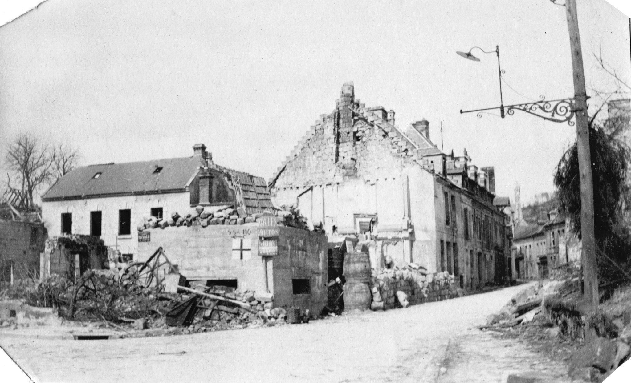 Album R. Verney p.155 gauche haut