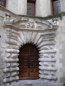 Uzes_056